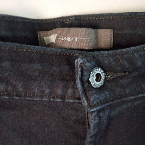 Levi’s Women Jeggings Skinny Jeans 16/33 Dark Wash Stretch Premium Black Label - Picture 8 of 8